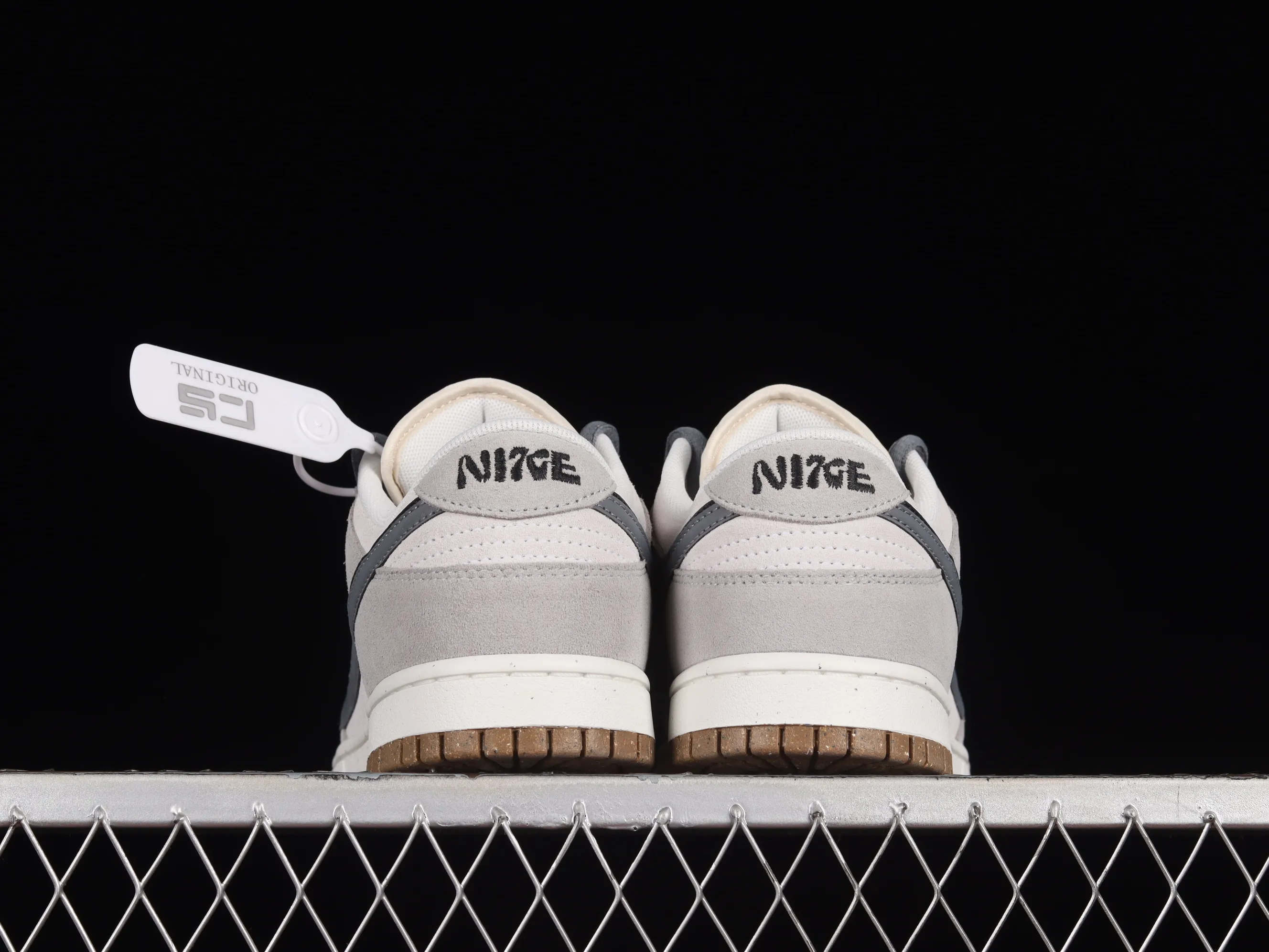 All categories Nk SB Dunk series Nk SB Dunk Low low-top sneakers Nk SB Dunk Low "85" black and gray double hook SB low-top sports and leisure sneakers DO9457-114